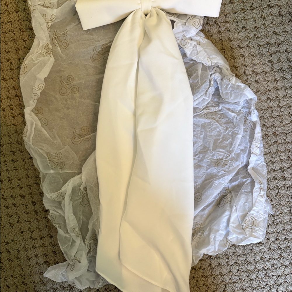 Brand New! Bridal Bow
